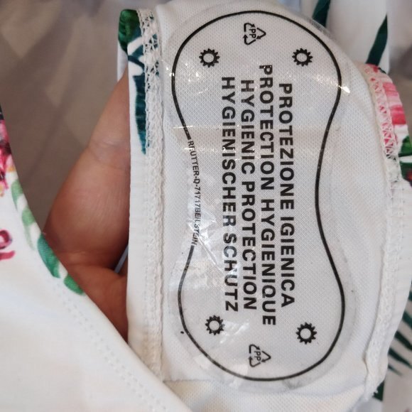 Begonia K.  Cross Floral Print One Piece Swimsuit Medium - Picture 4 of 7